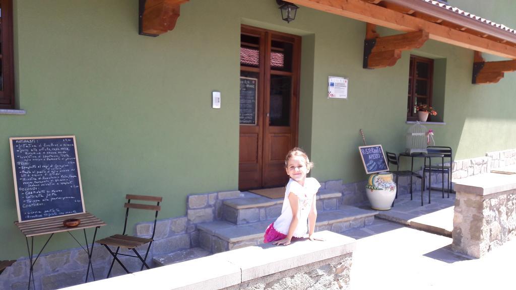 Rifugio Alpi Apuane Hotel Careggine Exterior photo